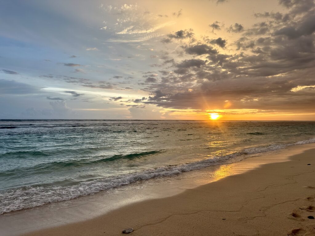 Malasti beach západ slunce